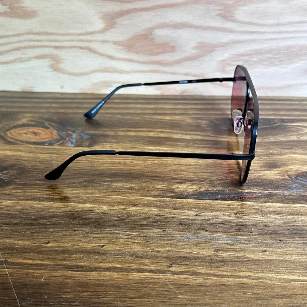 Quay X Desi Sahara Sunglasses Women OS Black Aviator Collab Gradient Lens
